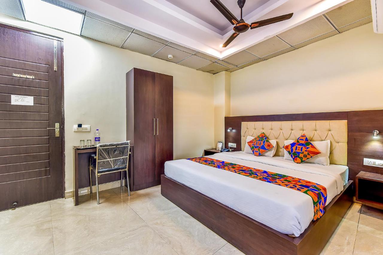 Fabhotel Surya Residency Dehradun Zewnętrze zdjęcie